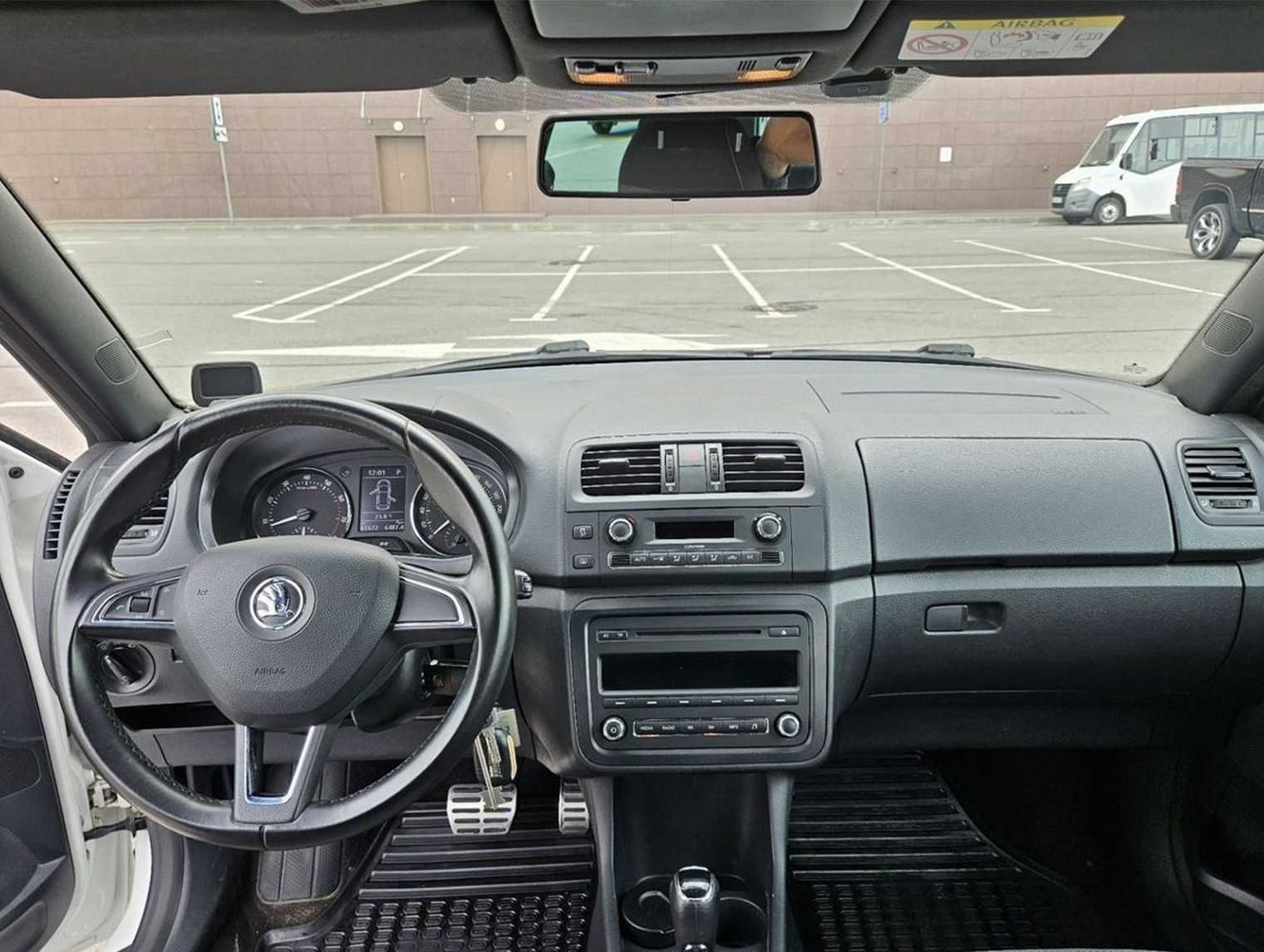 Оренда Skoda Fabia 2014р під особисті потреби або таксі