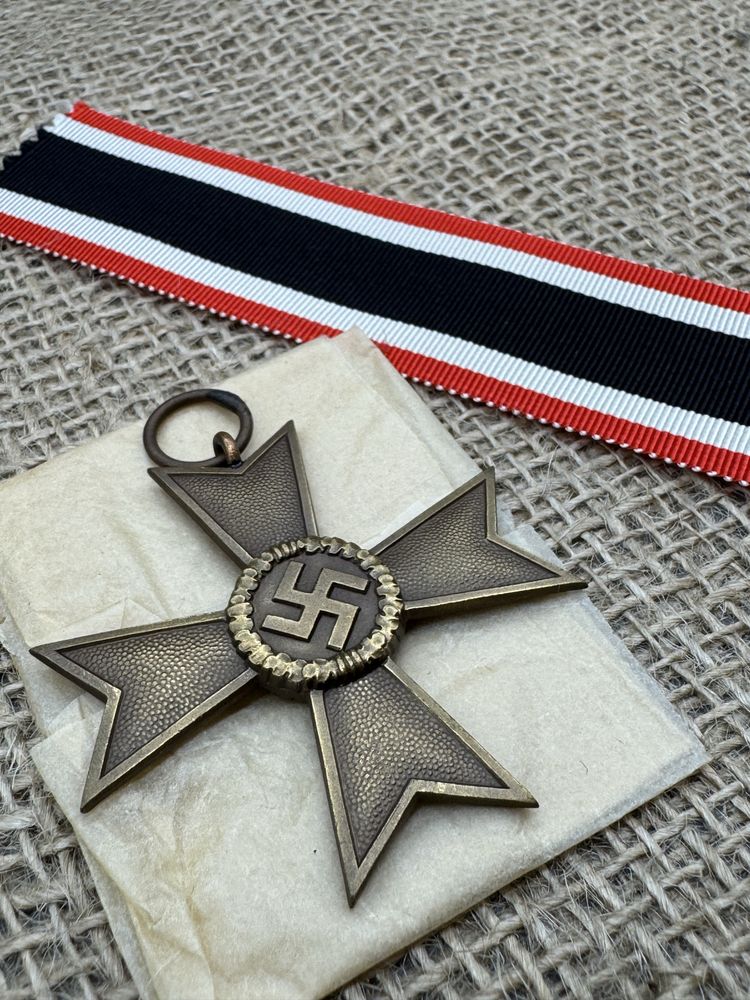 Krzyż kvk syg 1 Deschler total mint