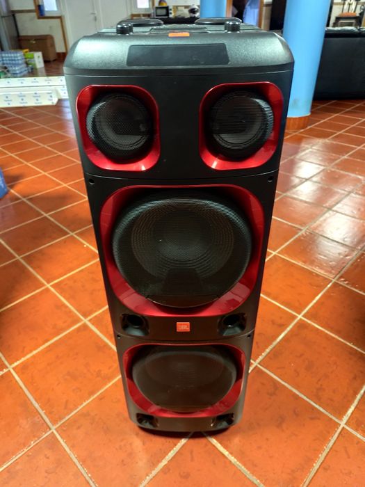 Coluna de som como nova