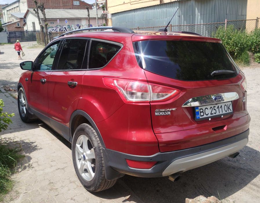 Продам Ford Escape