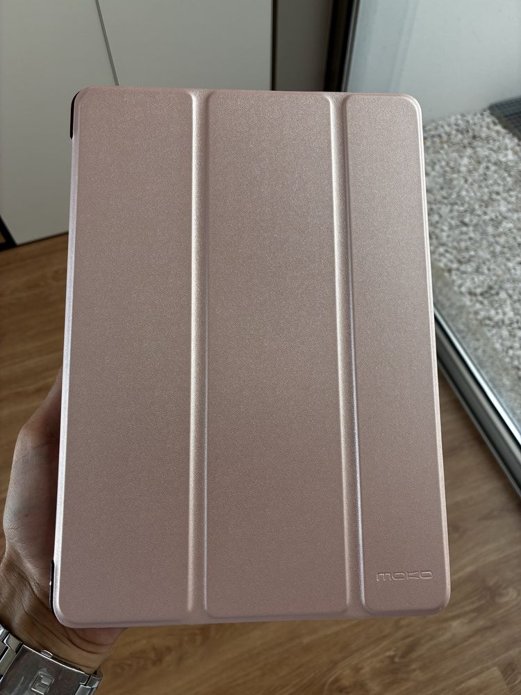 iPad 7ª Geração – 128GB – IMPECÁVEL – Com capa e película novas!