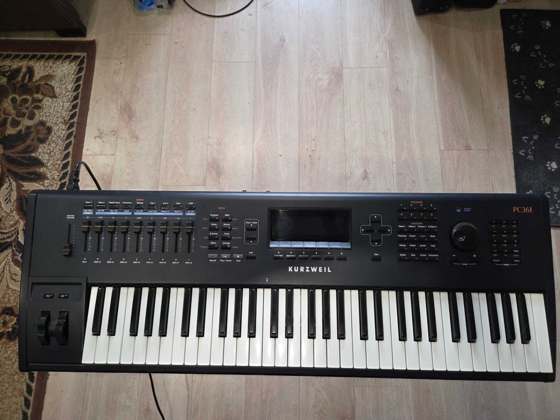 KURZWEIL PC361 Syntezator VAST i VA-1 + twardy case Romanowicz