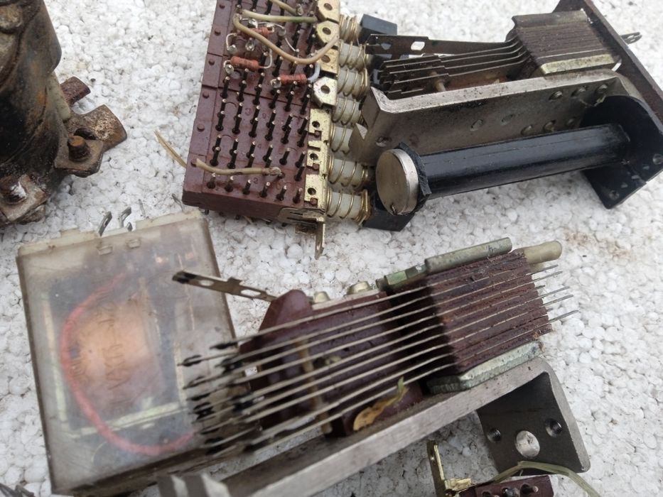 Радіодеталі запчастини різні