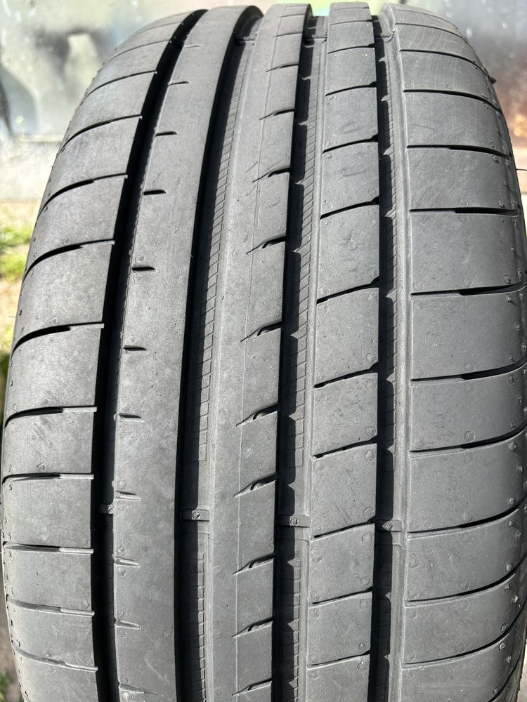 Продам нові шини 235 45 18 Goodyear