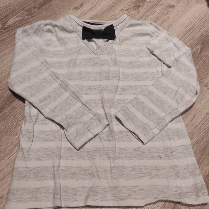 Koszulka z muszką 122 elegancka