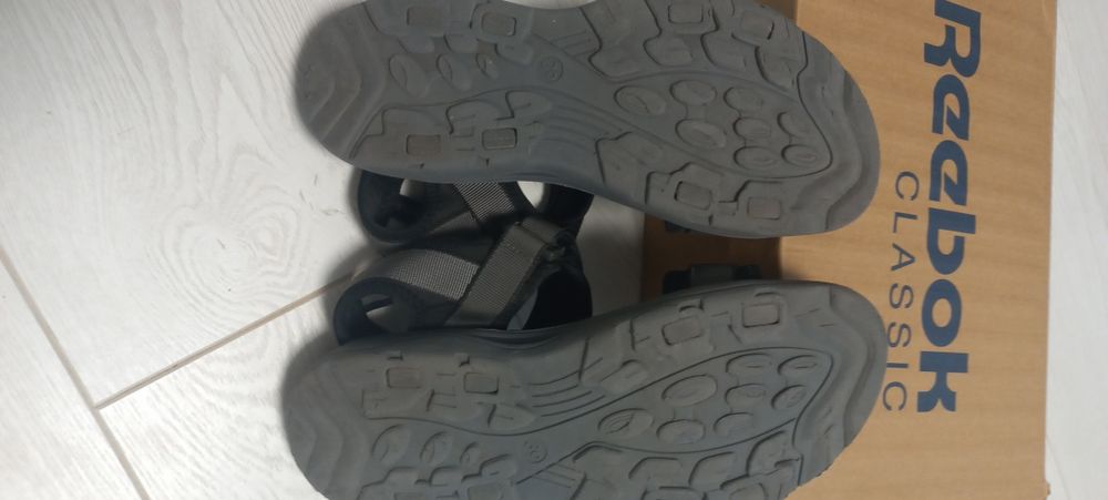 Сандалі для хлопця 39 розмір