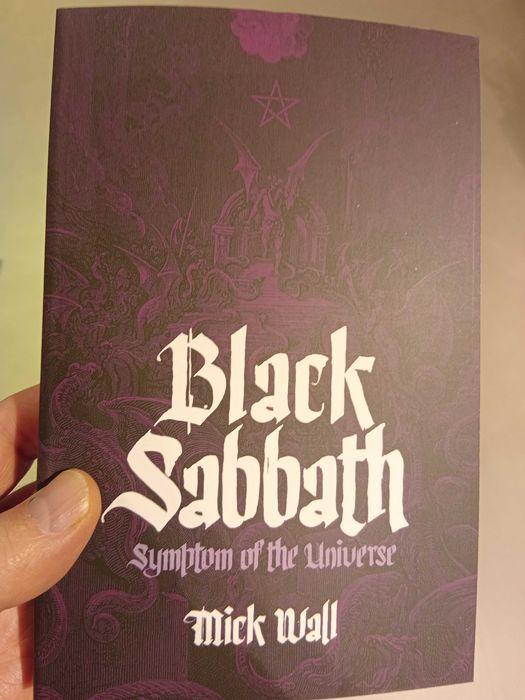 Black Sabbath, livro