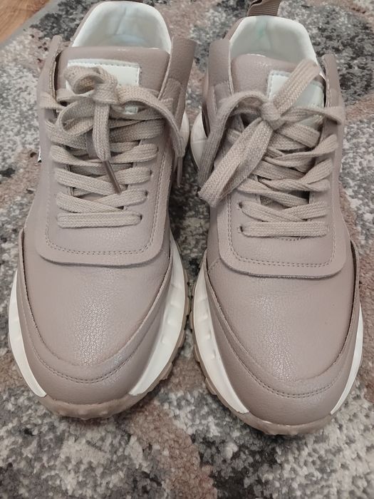 Кросівки кеди  весна- осінь 38 розмір