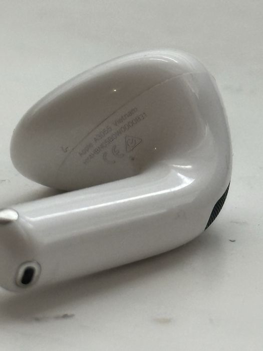 Słuchawki douszne (jedna) APPLE AirPods 4 ANC z case