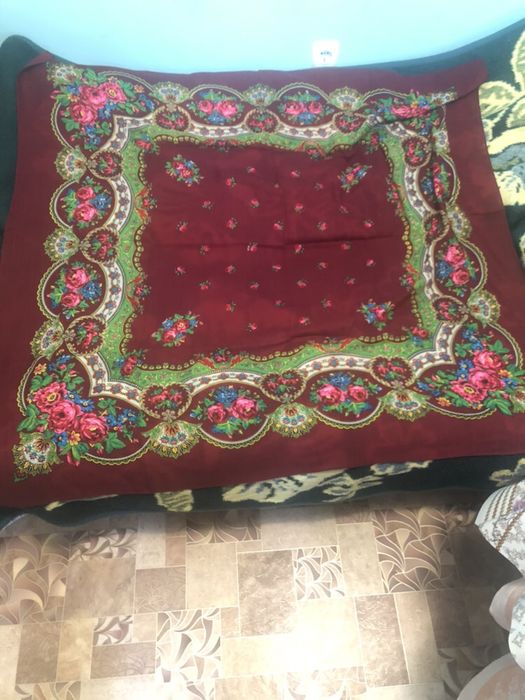 Старовинний платок, 80-ті роки.