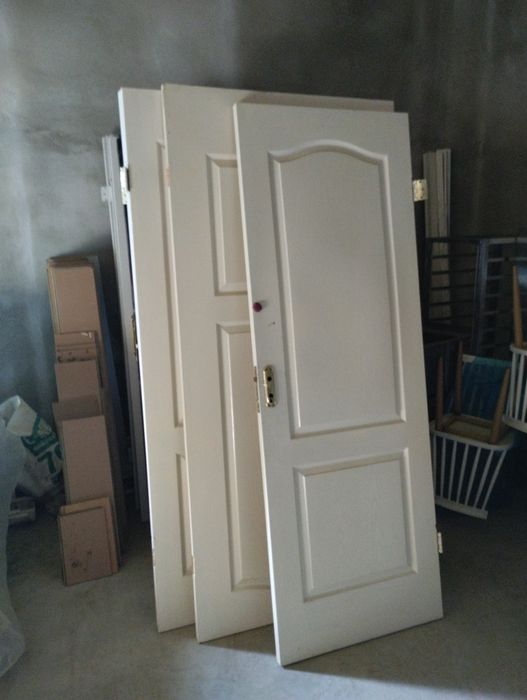 Двері міжкімнатні облегшені б/у
