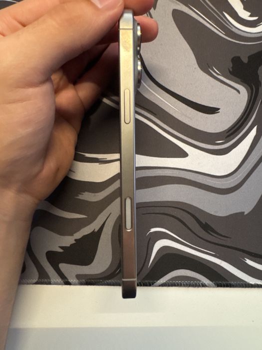 Iphone 16 Pro Max 1000gb