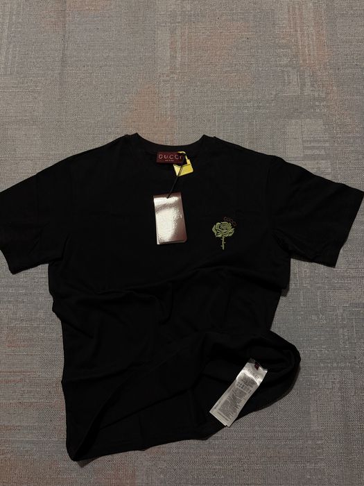 T-shirt GUCCI preto