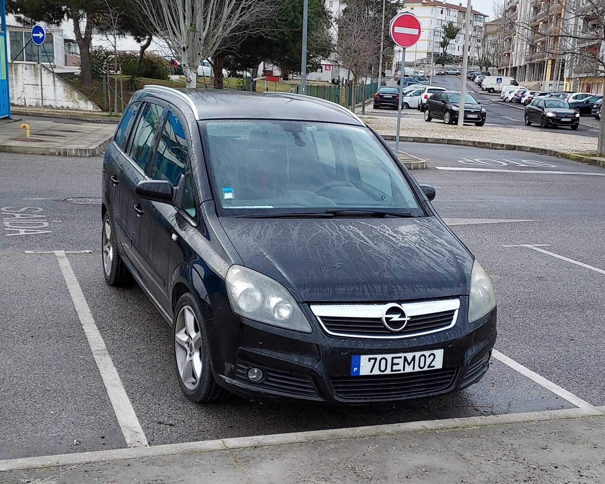 Opel Zafira em muito bom estado