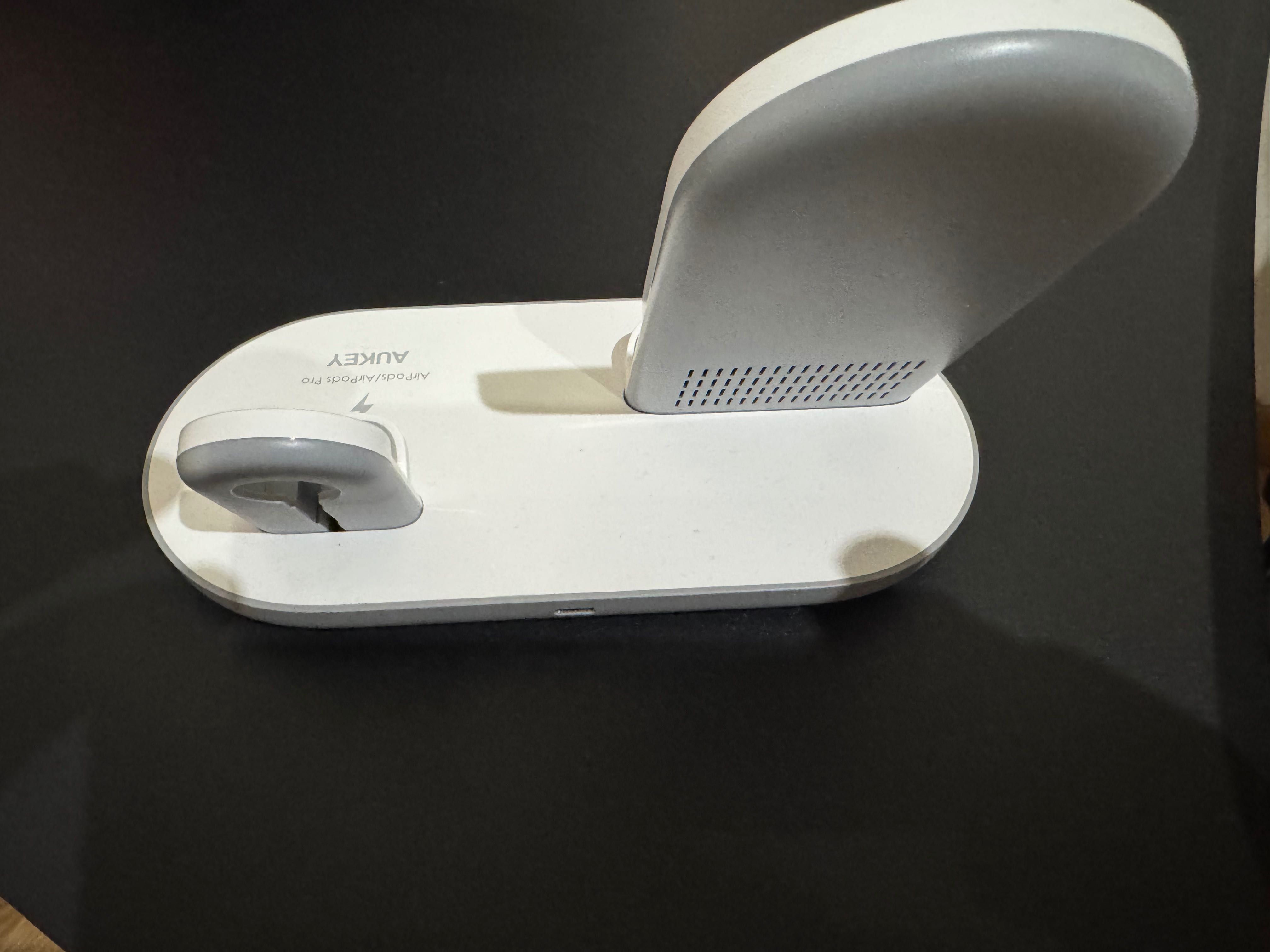 Cargador AUKEY 3 em 1 sem fios .