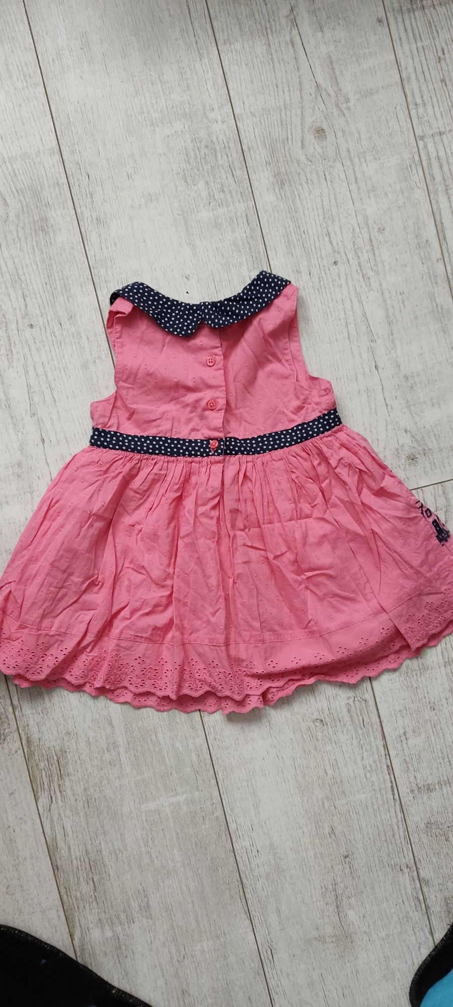 Sukienka dla dziewczynki rozmiar 104- 110