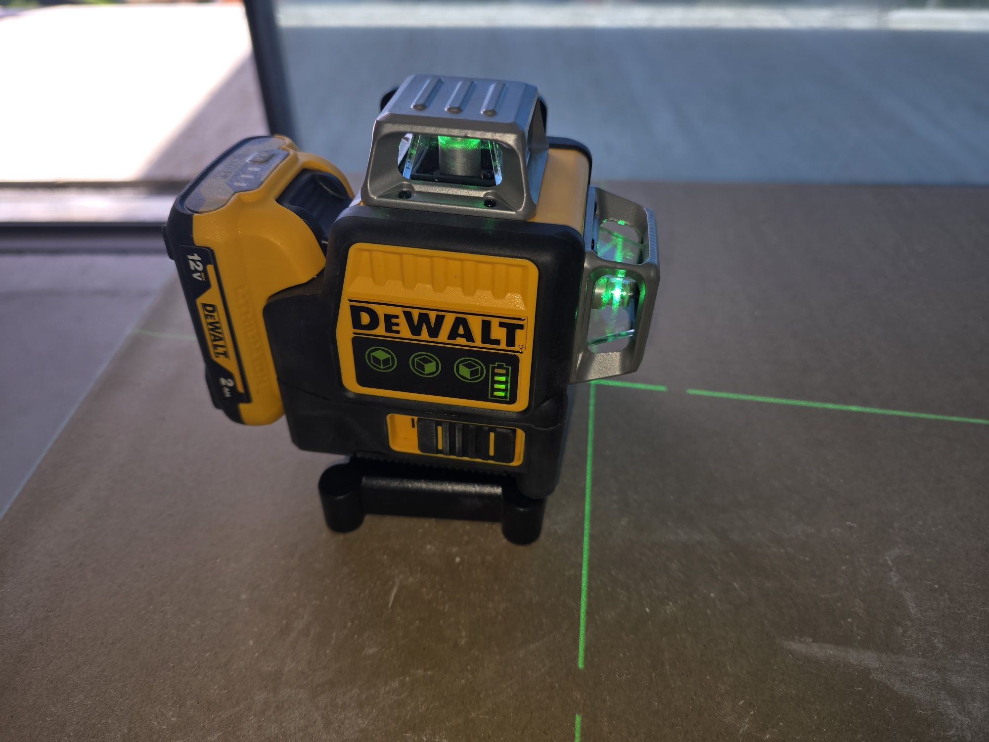 laser dewalt de esquadrias