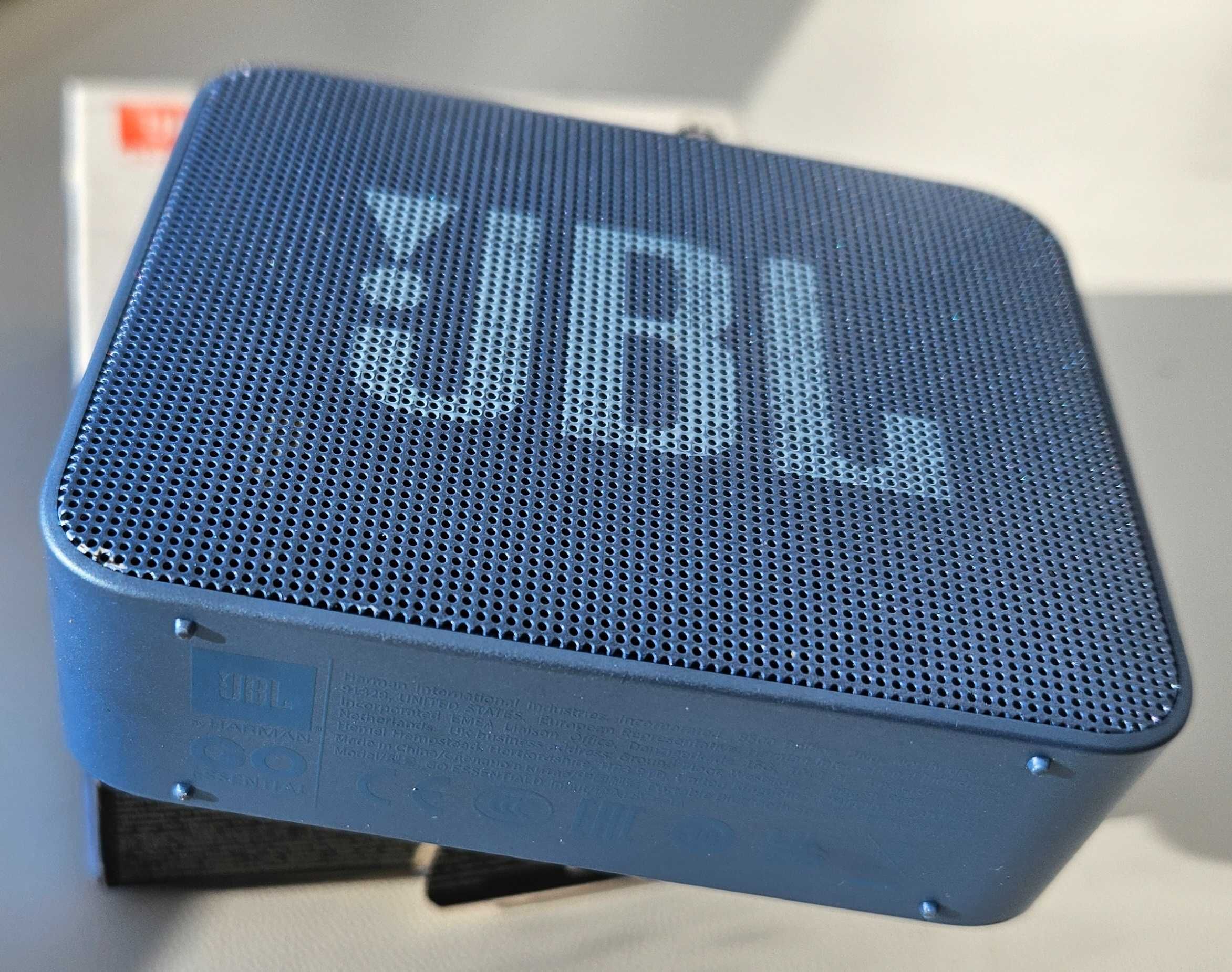 Акустична система (Bluetooth колонку) JBL Go Essential Blue