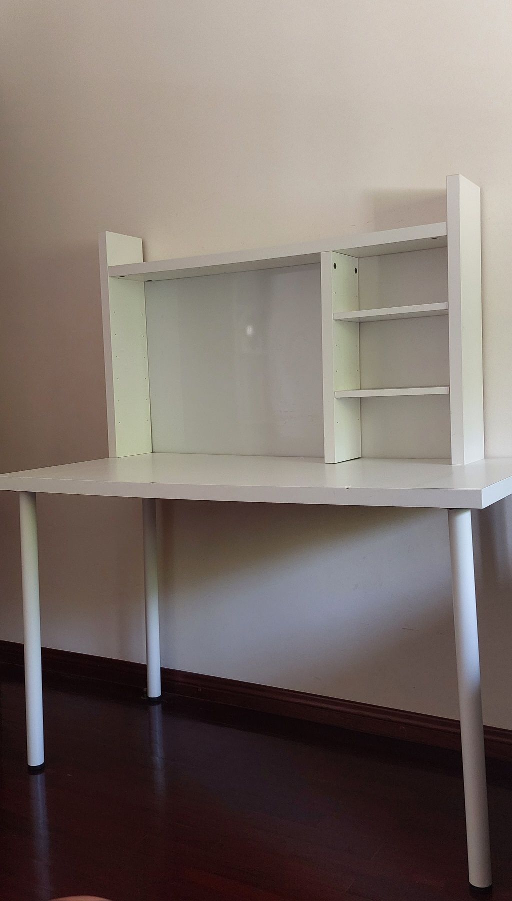 Secretária  ikea
