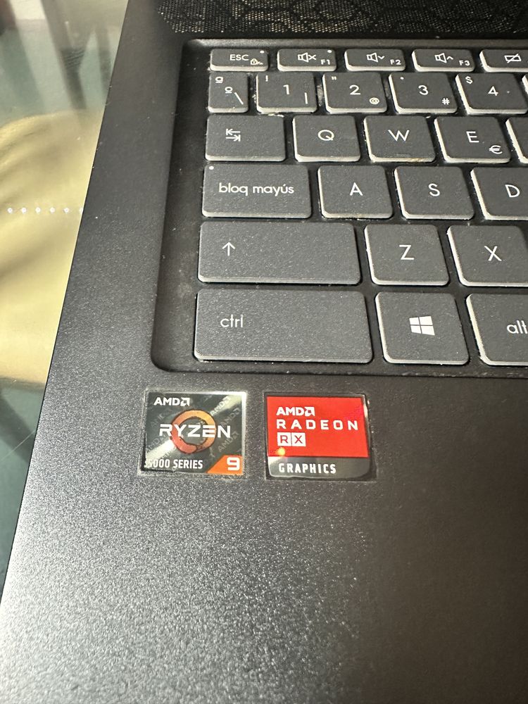 Vendo Portátil Gaming MSI Delta 15 ou Troco