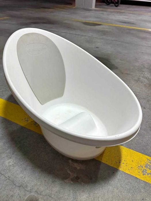 Banheira Shnuggle Branca com encosto Cinza