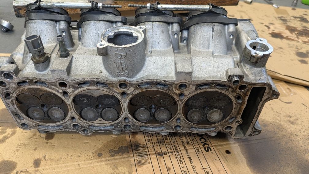 Suzuki GSX-R 750 K2 Silnik na części GSXR głowica skrzynia alternator