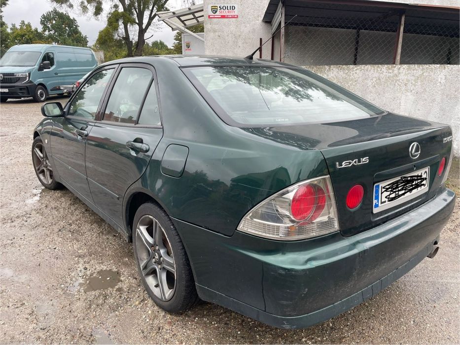 Lexus is200 LPG 2000 rok części czesci