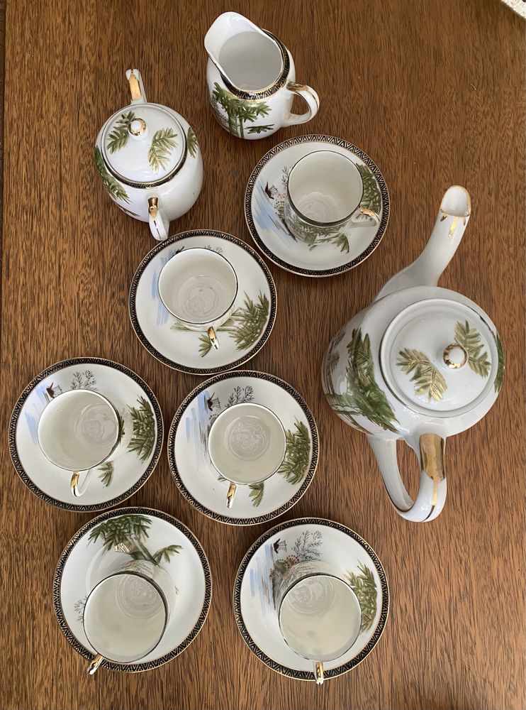 Serviço de porcelan japonês antigo e original com 9 peças de herança.