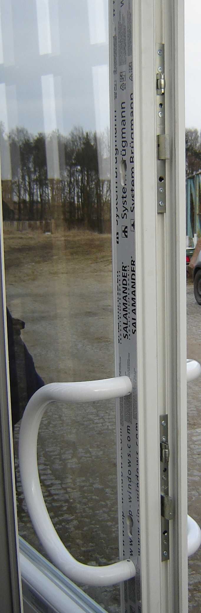 Drzwi sklepowe PVC Salamander AGO - SBB25 biuro sklep firma szyba PCV