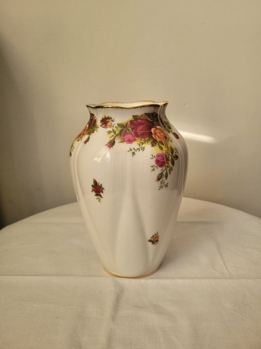 Flakon porcelana Royal Albert róże