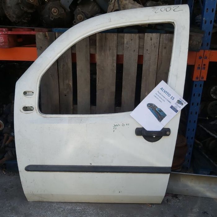 Porta frente esquerda Fiat Doblo 2002 branca