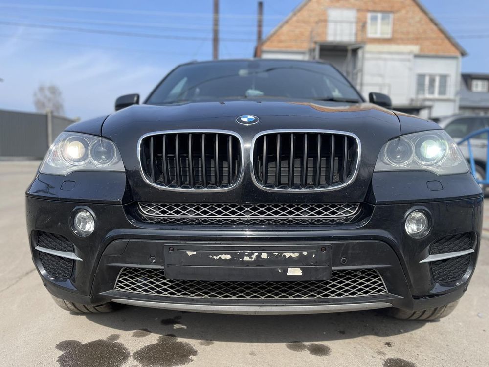 Ноздри капота BMW X5 E70 E71 Решетки  БМВ Х5 Е70 Е71 решітка радіатора