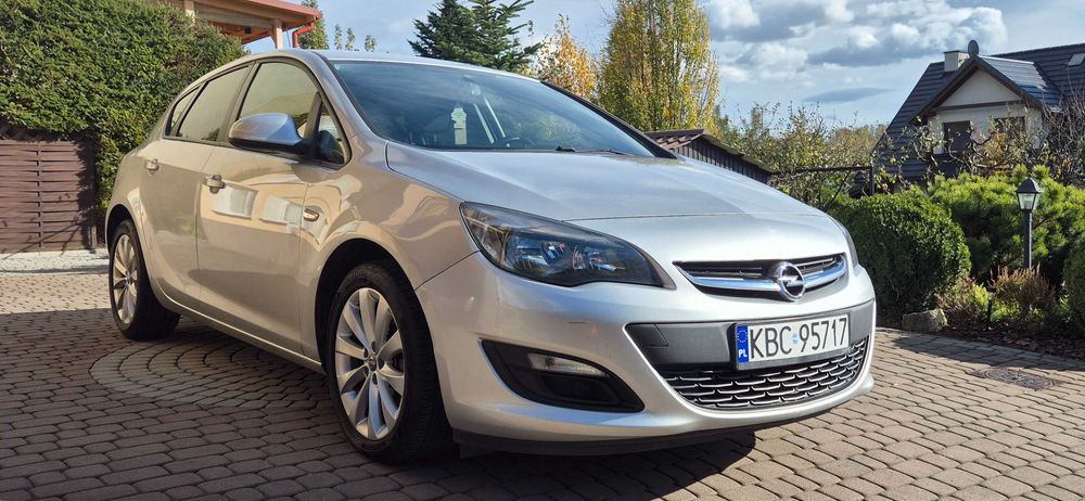 Opel Astra 1,4 Turbo LPG 140 KM