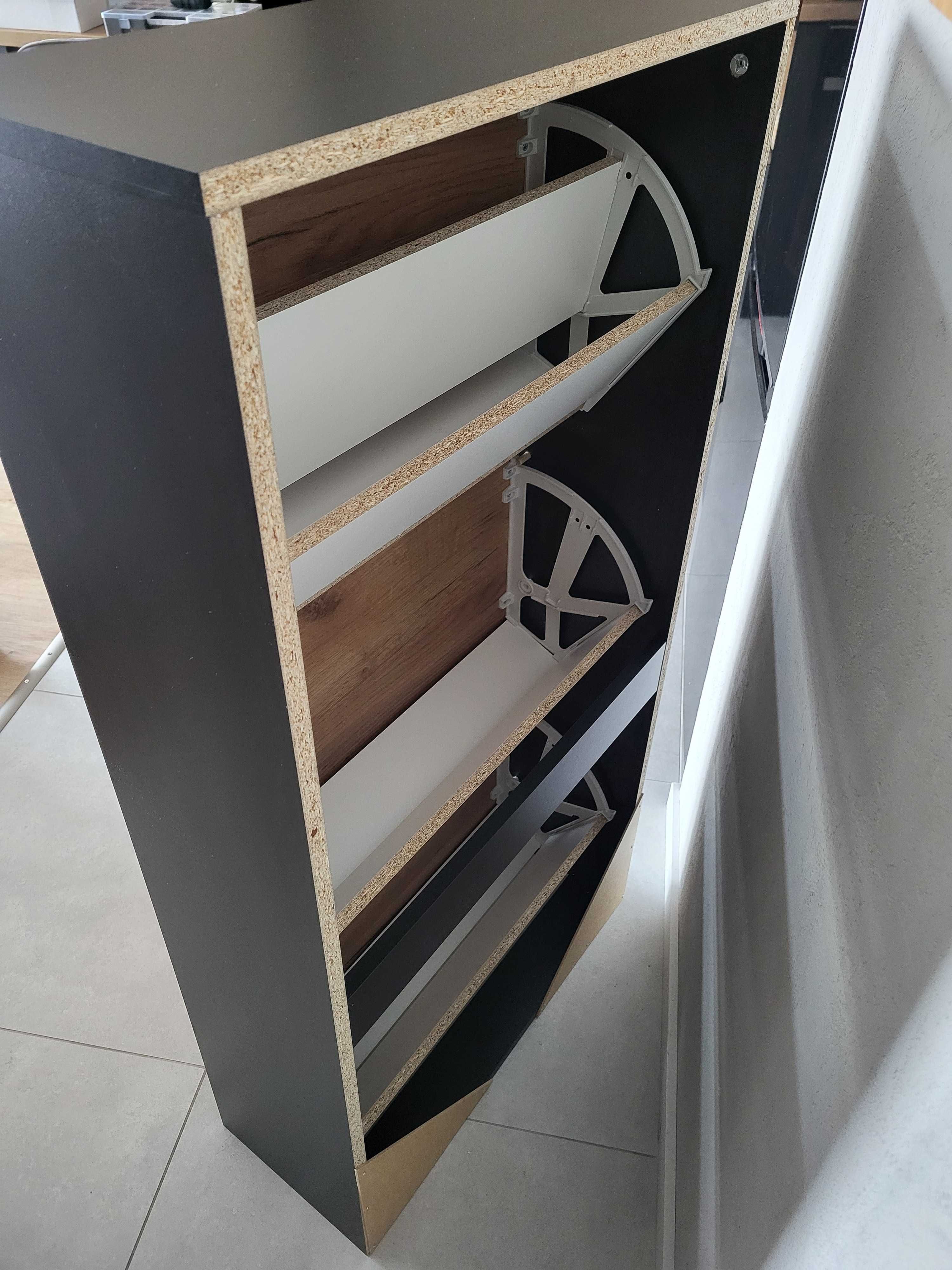 Wisząca szafka na buty 3 poziomowa