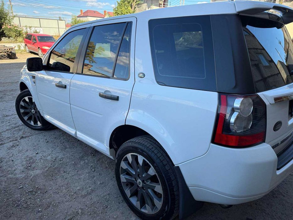 Рендж ровер фрилендер 2