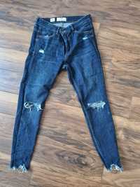 Spodnie jeansowe Bershka, 40