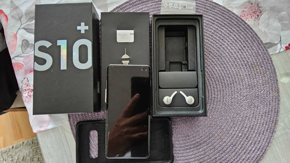 Samsung galaxy s 10 plus perłowy