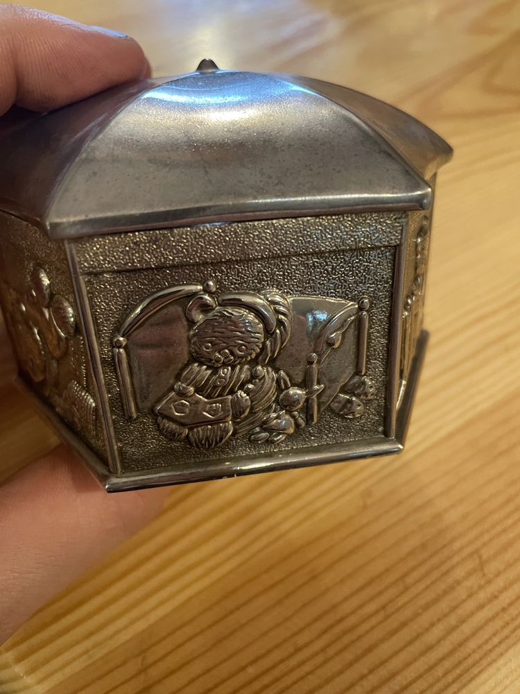 Skarbonka metalowa z misiami
