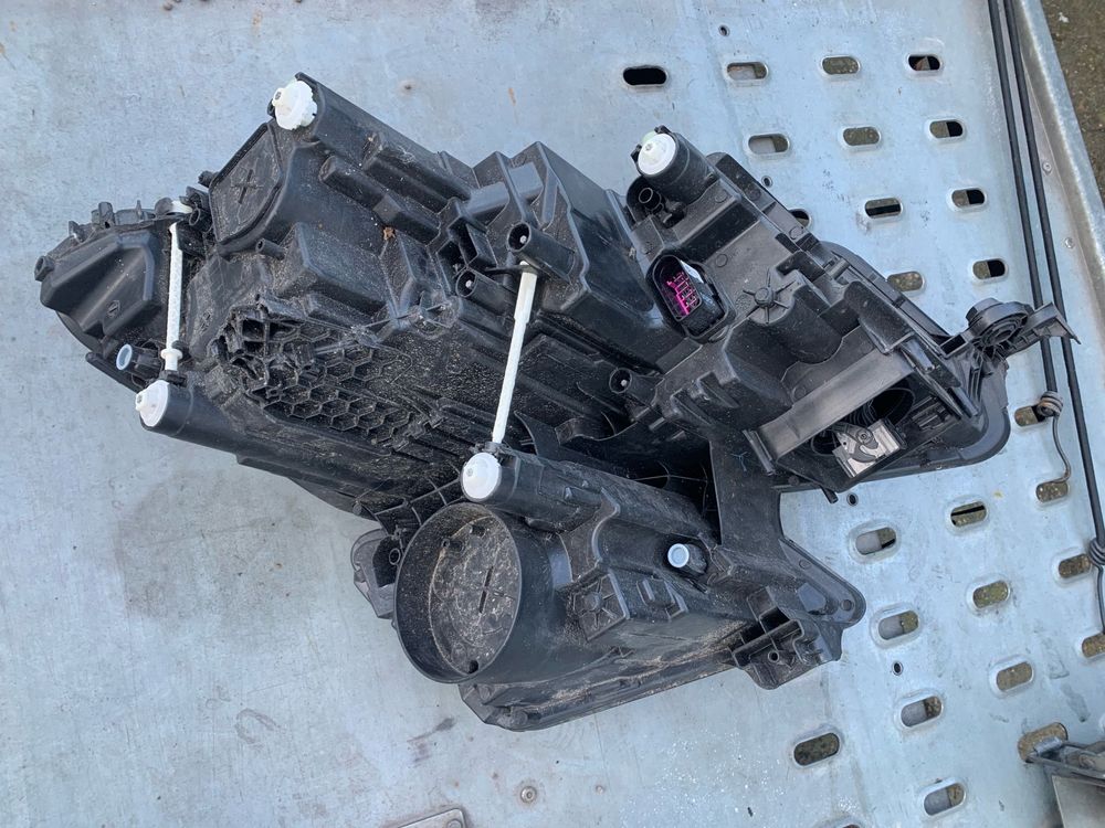 Skoda Kodiaq фара левая 1ZX01266925 LED