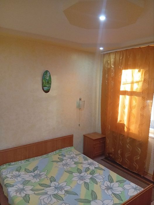 Хозяйка!!! Продам свою 3х комн. квартиру 72м2. Вид на лес и озеро.