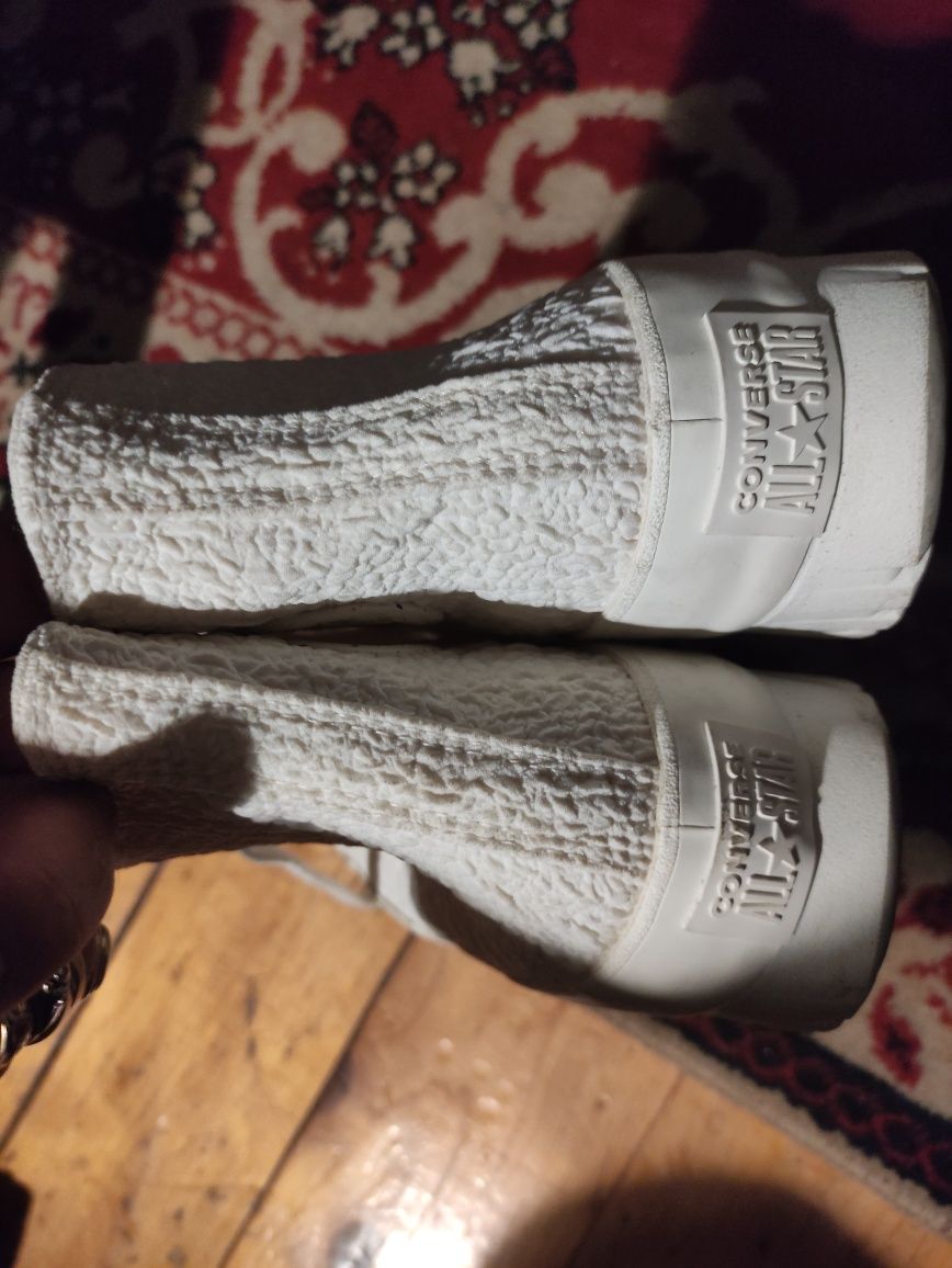 Converse trampki wysokie,na grubej podeszwie, białebiałe