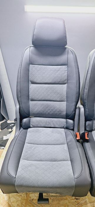 Обшивка перетяжка салона авто