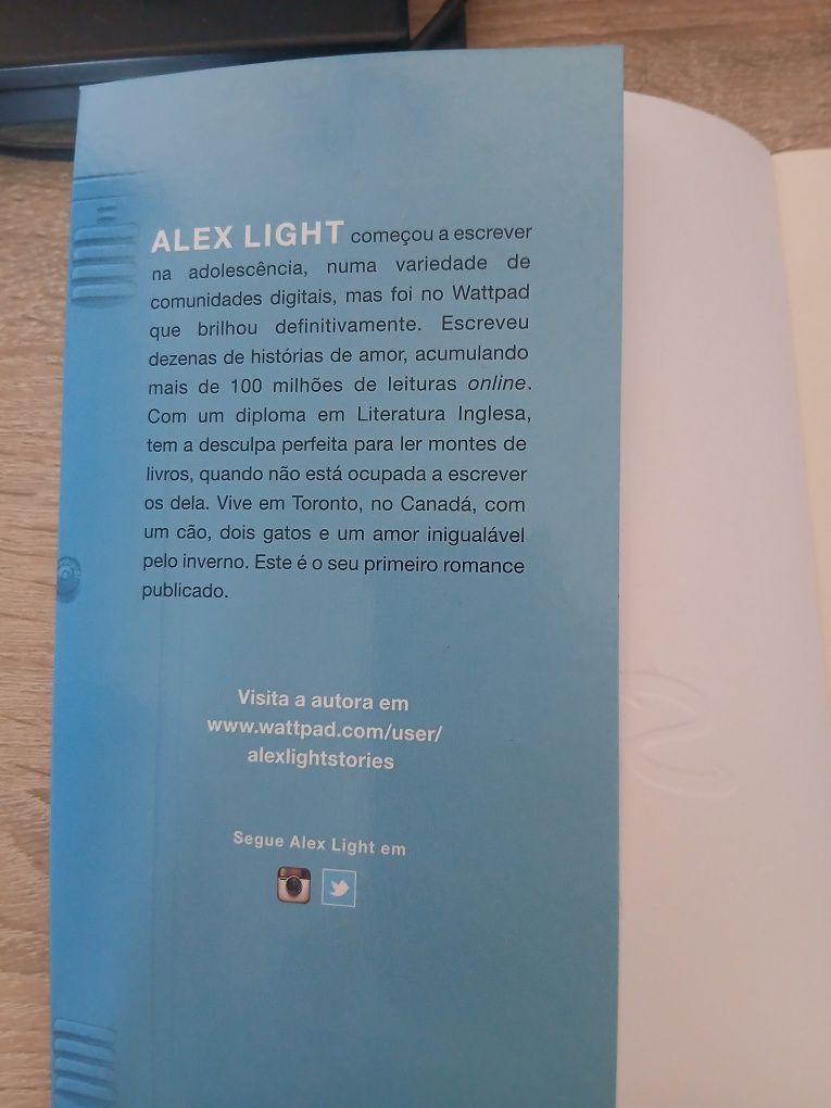 Amor à Segunda Vista de Alex Light