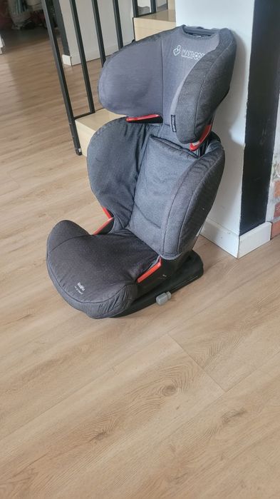 Fotelik dziecięcy samochodowy maxi cosi rodifix 15-36 kg