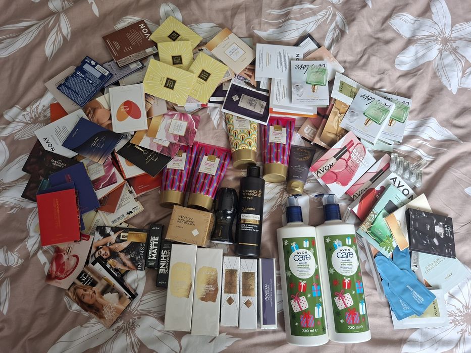 Zestaw kosmetyków Avon