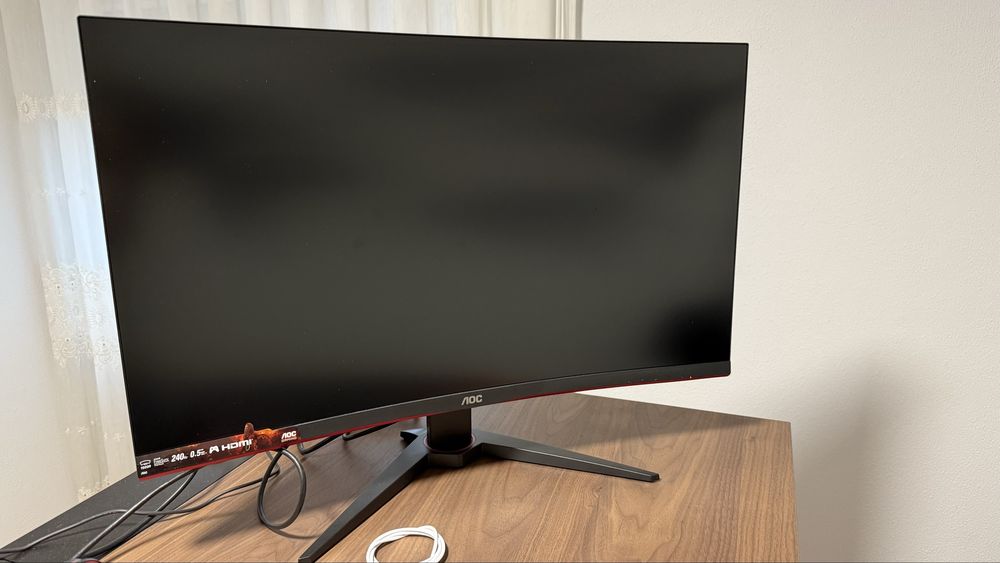 Monitor Curvo Gaming AOC