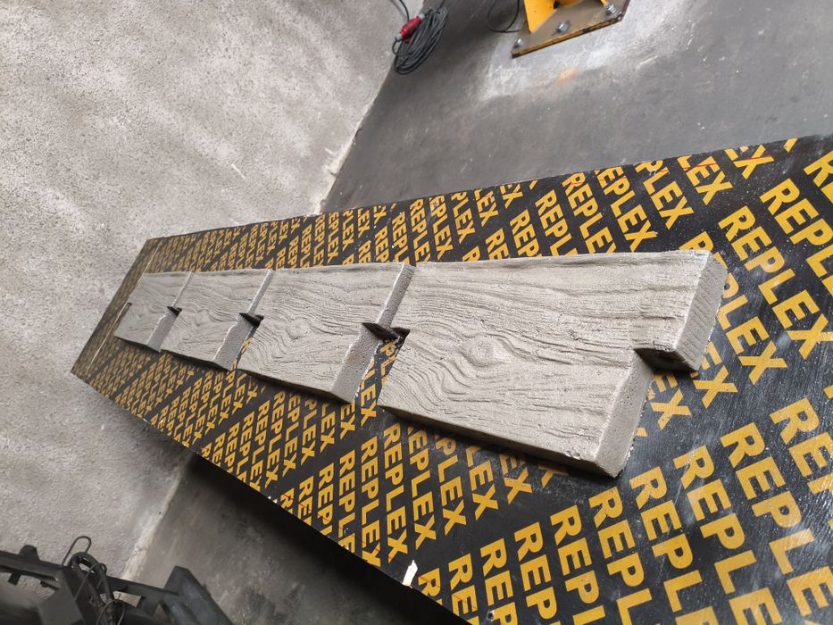 Linia, maszyna do produkcji podmurówek ogrodzeń/Wibroprasa/Pustaczarka