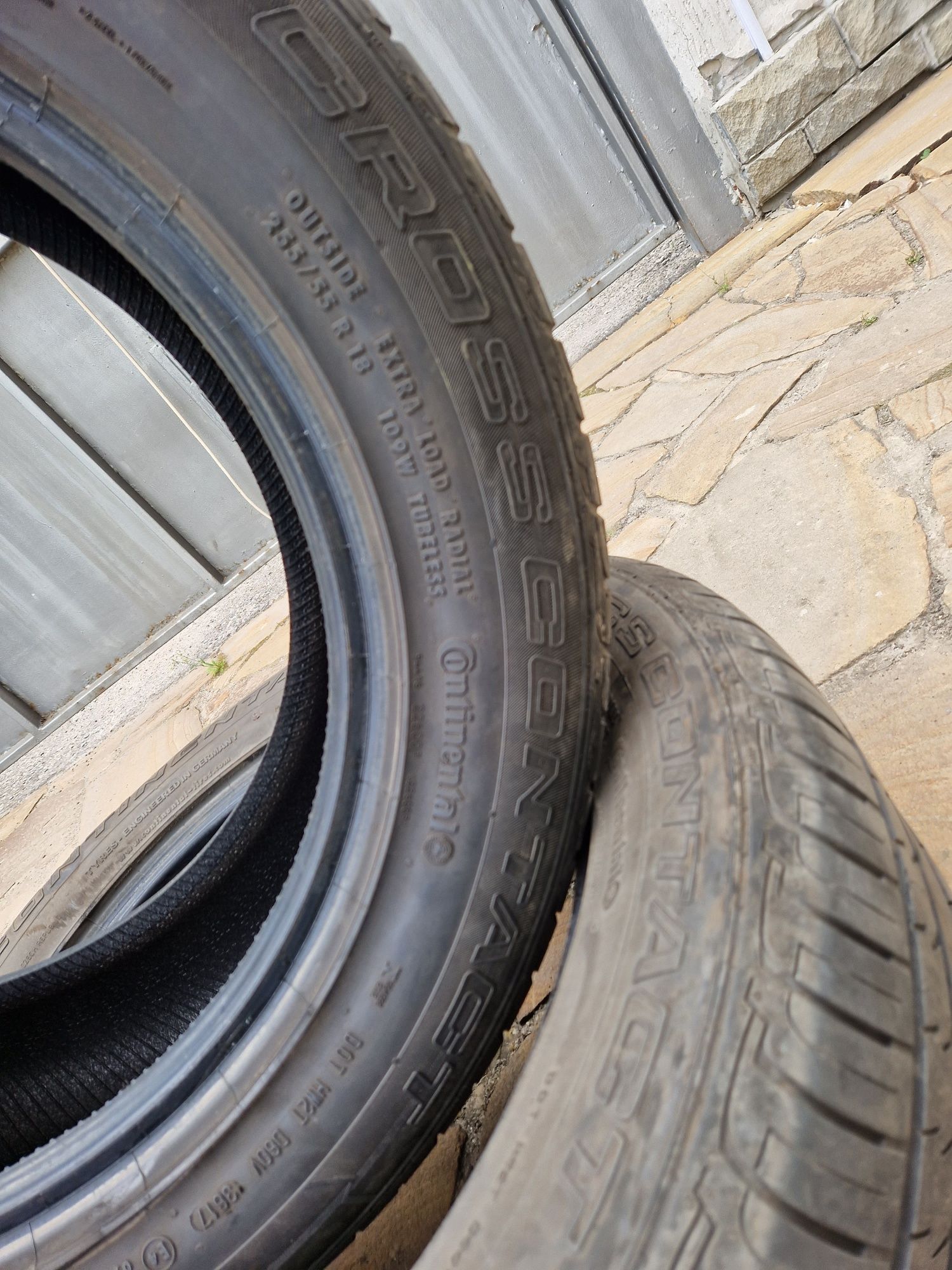 Continental ContiCrossContact UHP 225/55 R18  17год пара хорошее сост