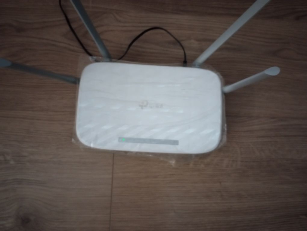 Router wifi TP link (jak nowy)