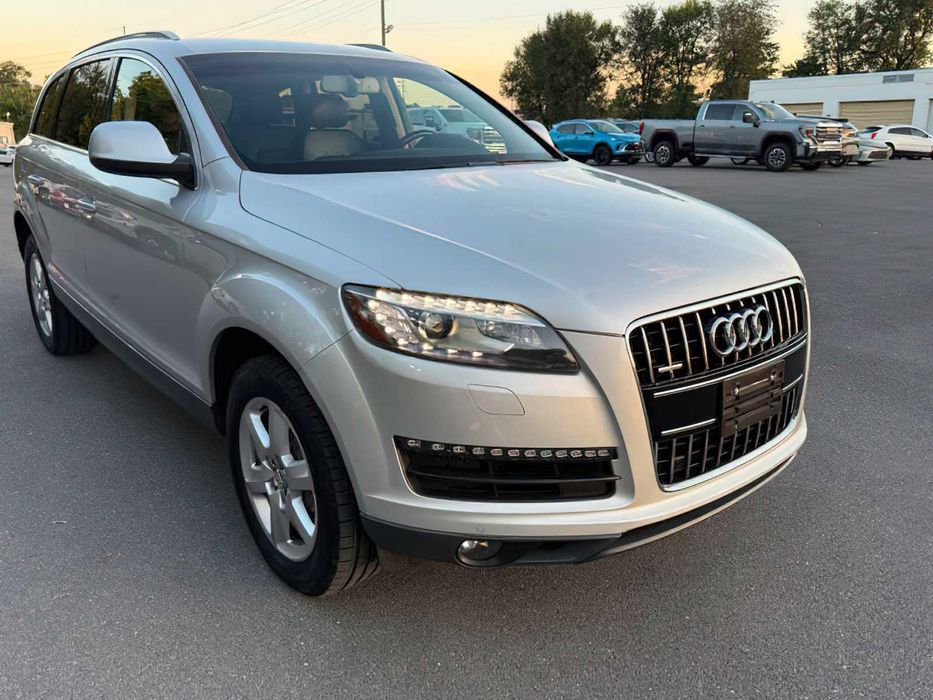 Audi Q7      2014